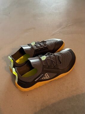 Vivo barefoot primus trail knit / firm ground woman’s sneaker